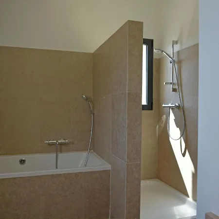 Villa Vibrant In Malauc Ne With Private Garden Malaucène