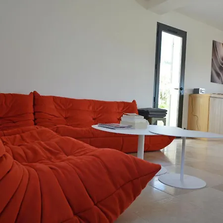 Vibrant In Malauc Ne With Private Garden Villa Malaucène
